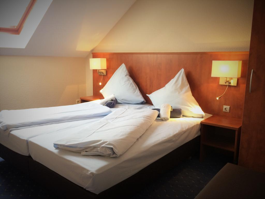 Hotel - Restaurant Braustube Haaren Bagian luar foto